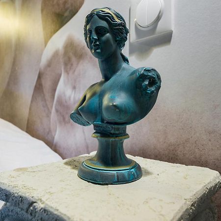 Le Musee D'Aphrodite / Jacuzzi Montgeron エクステリア 写真