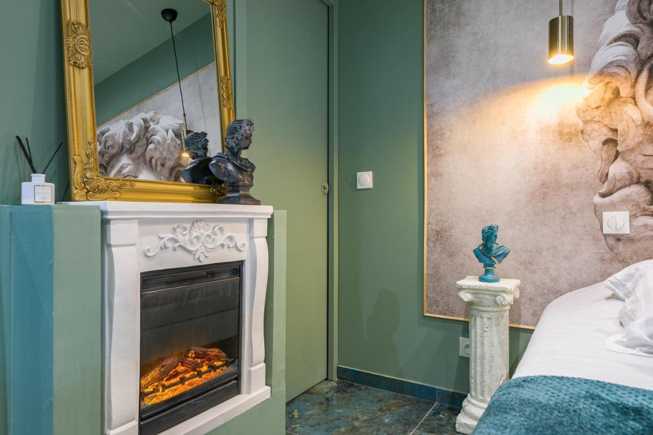 Le Musee D'Aphrodite / Jacuzzi Montgeron エクステリア 写真